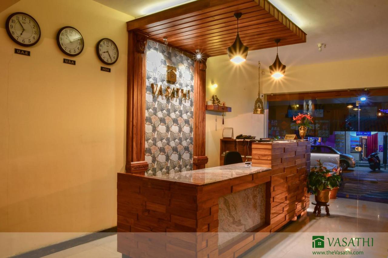 Hotel Vasathi Madikeri Zewnętrze zdjęcie