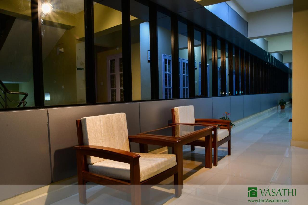 Hotel Vasathi Madikeri Zewnętrze zdjęcie
