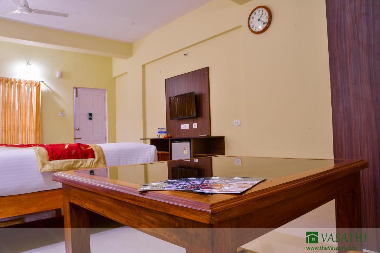 Hotel Vasathi Madikeri Zewnętrze zdjęcie