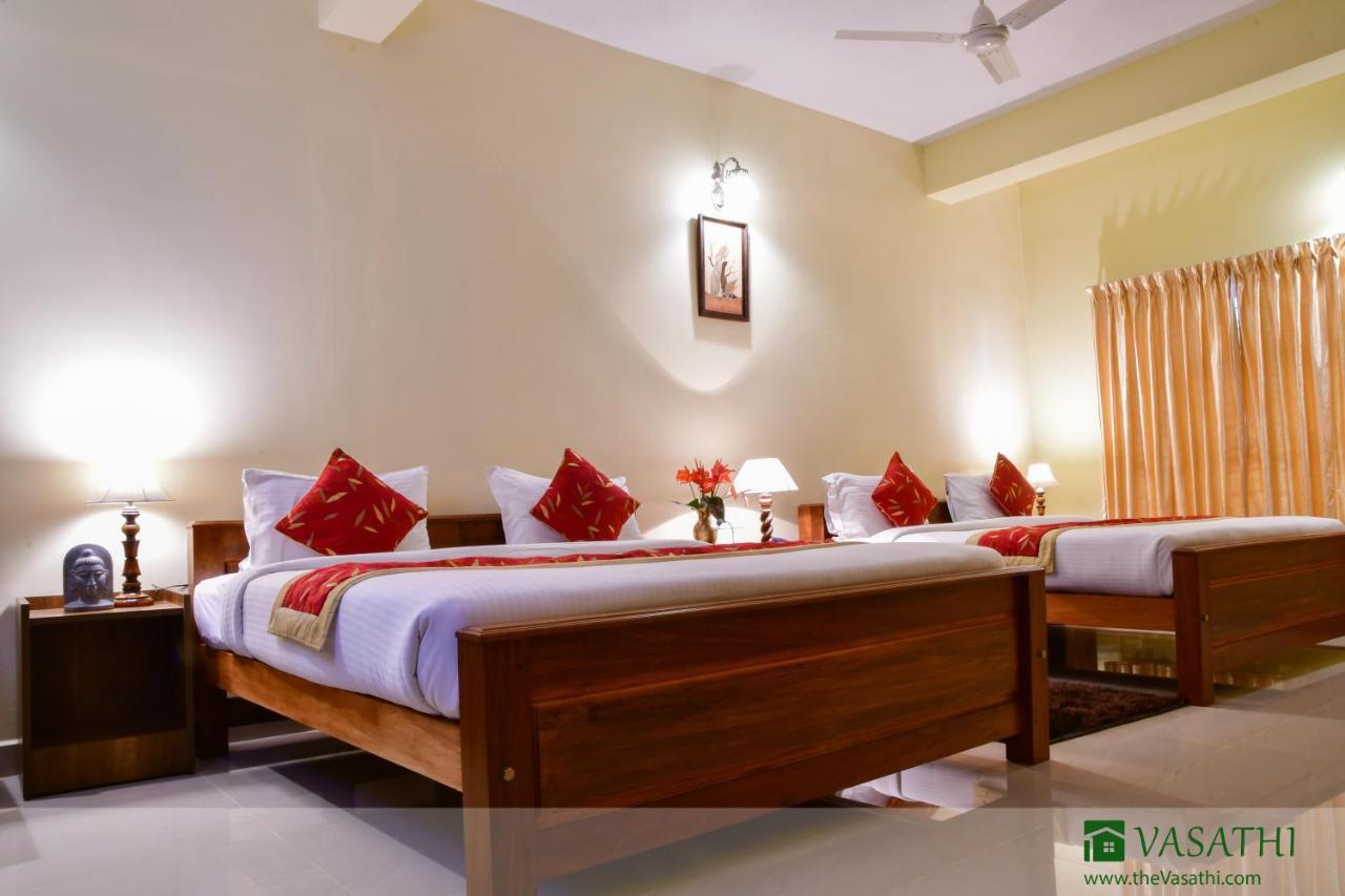 Hotel Vasathi Madikeri Zewnętrze zdjęcie